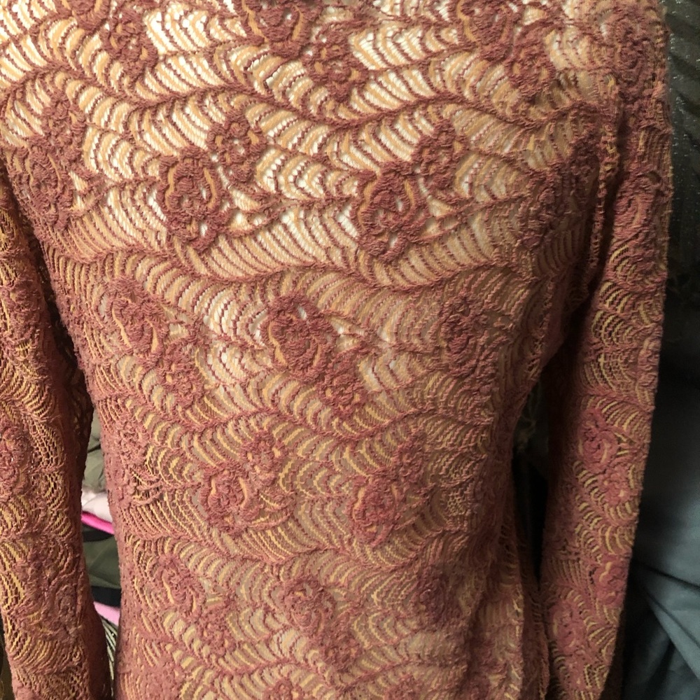 Fun top - Picture 3 of 4